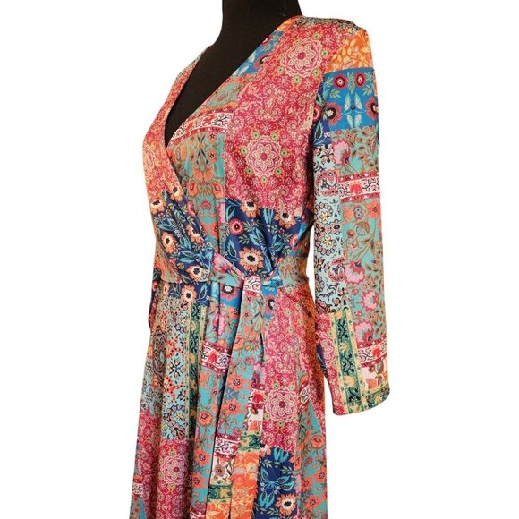 Sunny Leigh Hobo Patchwork Floral Wrap Silhouette Dress Lightweight and Smooth M - Picture 2 of 7